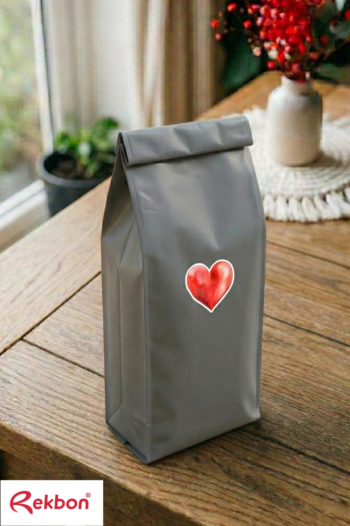 Rekbon Kırmızı Kalp Şekilli Yapışkan Sticker Etiket Hediye Paketleme